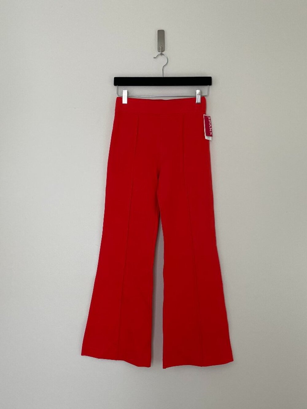 Spanx Perfect Fit Ponte Flare Pull On Pants in Poppy Size Small Petite
